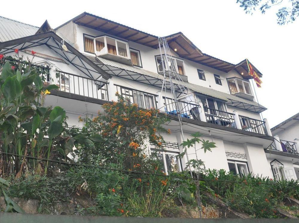 New Tour Inn Nuwara Eliya Extérieur photo